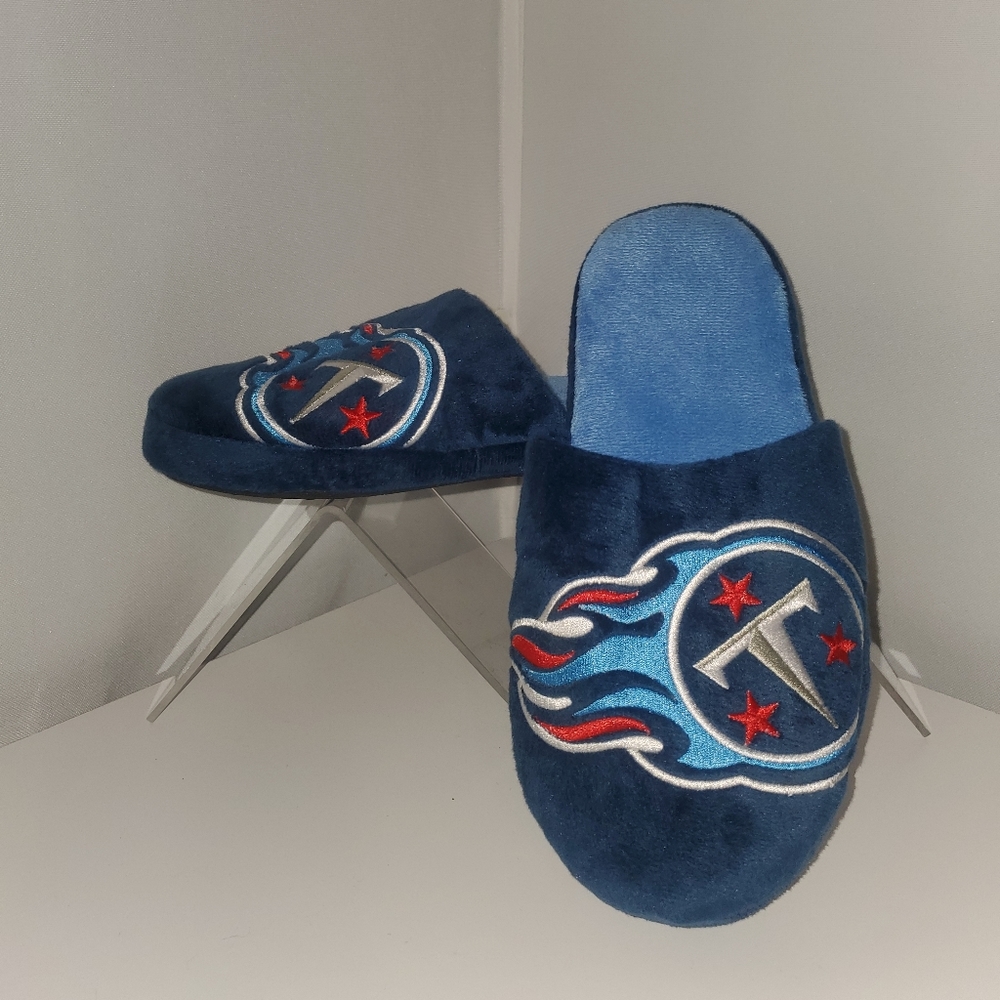 Titans Slippers